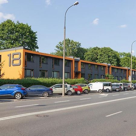 Batorego 18 - Blue - 450M Stacja Metra Pola Mokotowskie, 800M Biblioteka Narodowa, 20M Piekny Park Pola Mokotowskie, 800M Do Sgh - Wifi - Smart Tv - Good Apartments Varsó Kültér fotó